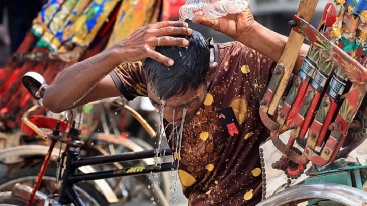 হিটস্ট্রোকে একদিনে রেকর্ড ১৭ মৃত্যু