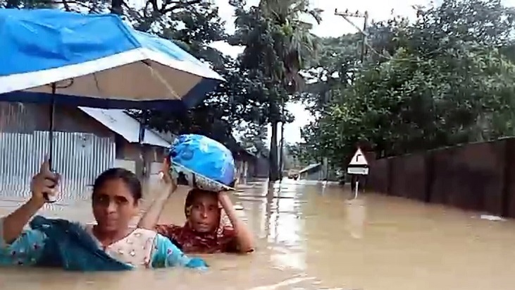 ৩ দশকের রেকর্ড ভেঙেছে বন্যা পরিস্থিতি