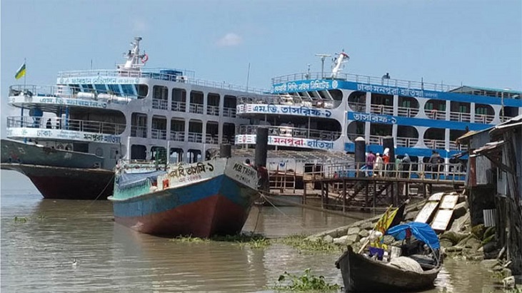 হাতিয়ার সঙ্গে সারা দেশের নৌ যোগাযোগ বন্ধ