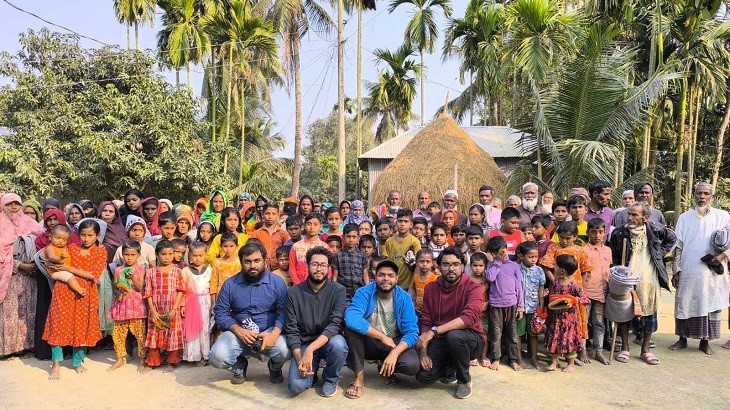 এলডিএফ-স্মাইল শাটেল ফাউন্ডেশনের শীতবস্ত্র বিতরণ