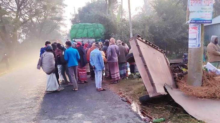 পাবনায় সড়ক দুর্ঘটনায় নিহতের সংখ্যা বেড়ে ৪