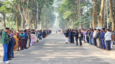 ‘আমরা বিশ্ববিদ্যালয়ে উড়ে আসিনি, এখানে বাপ-দাদার জমি আছে’