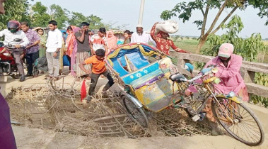 কেন্দুয়া-মদনের লাখো মানুষের দুর্ভোগের নাম কাইঞ্জার খালের ভাঙ্গা ব্রিজ