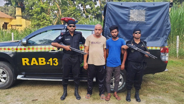 ফেন্সিডিল বেঁচেই তিনতলা বাড়ী মালিক, অতঃপর র‌্যাবের হাতে গ্রেফতার