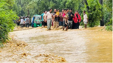 বন্যায় এখন পর্যন্ত মারা গেছেন ৩১ জন