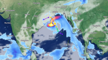 ঘূর্ণিঝড় ‘দানা’: উপকূলে ধেয়ে আসছে