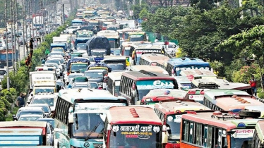 বাসের ভাড়া বাস্তবে কমেনি