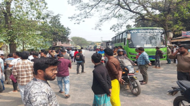 টিসিবির কার্ড বিতরণ নিয়ে সংঘর্ষ, মেম্বারকে কুপিয়ে আহত