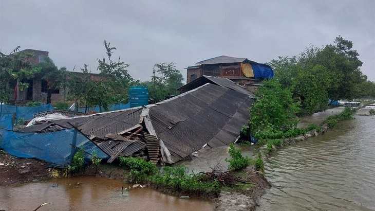 ঘূর্ণিঝড় রেমালের তাণ্ডবে মৃত্যু বেড়ে ১৮