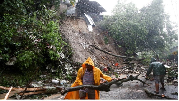 আমেরিকায় প্রবল বৃষ্টিতে ৩০ জনের মৃত্যু