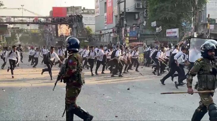 দুই কলেজ শিক্ষার্থীদের মধ্যে সংঘর্ষ