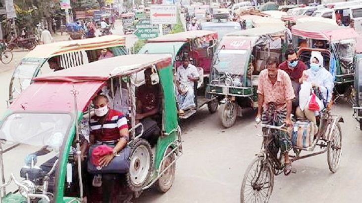 সিলেটে বেপরোয়া ব্যাটারি চালিত ইজিবাইক