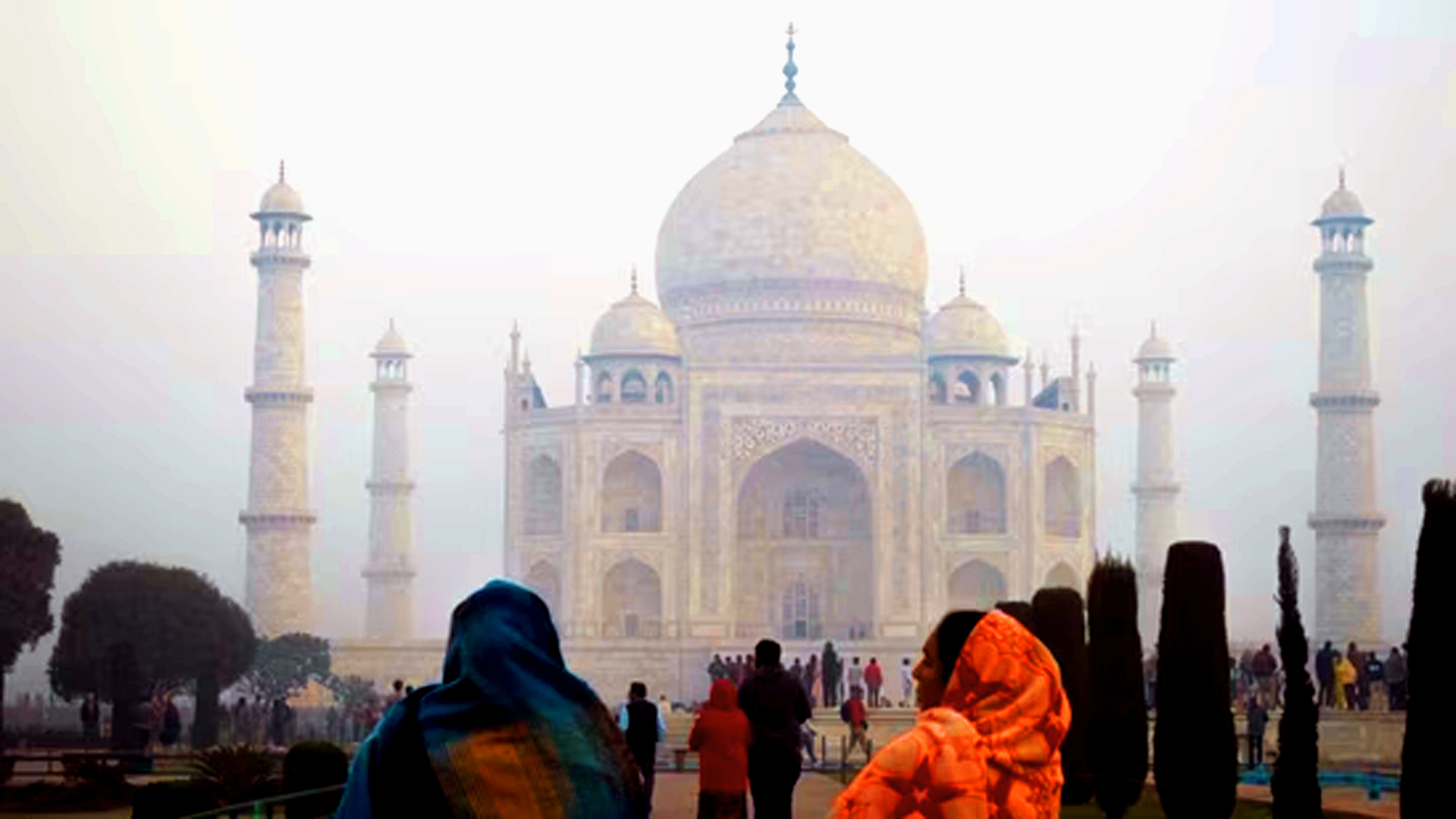 তাজমহল উড়িয়ে দেয়ার হুমকি, নিরাপত্তা জোরদার