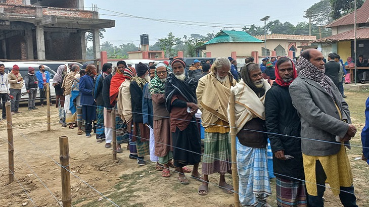 ময়মনসিংহ-৩: স্থগিত কেন্দ্রে ভোটগ্রহণ চলছে