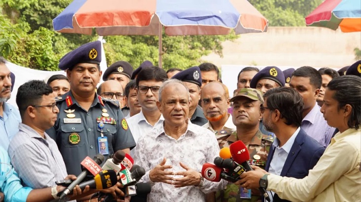 সরকারের দুর্নীতি পেলে প্রকাশ করুন: স্বরাষ্ট্র উপদেষ্টা