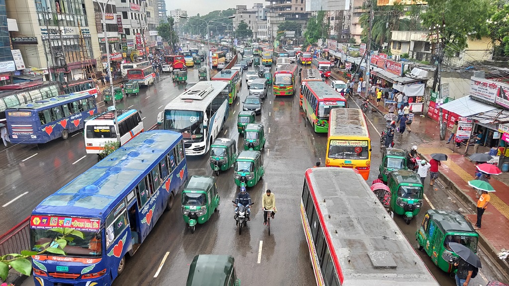 ‘কিলোমিটারে ৩ পয়সা কমানো হাস্যকর’