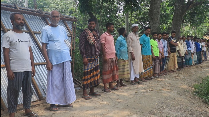 তিন পরিবারের জন্য ৩৭ লাখ টাকার ব্রিজ!