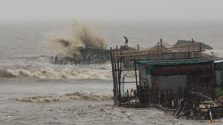 বিদ্যুৎ বিচ্ছিন্ন দক্ষিণাঞ্চলের ৪০ লাখ গ্রাহক